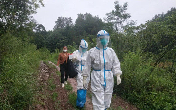 张家界医疗队3.jpg 张家界医疗队3.jpg