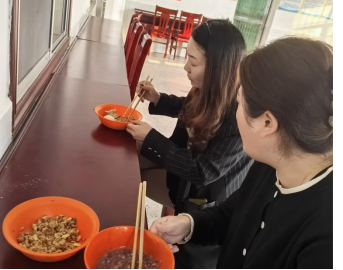 éݽСѧ˴У԰ͣůĻ 